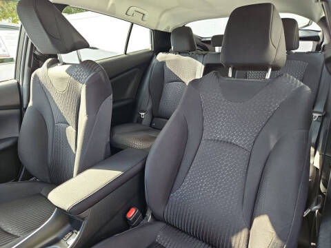 2018 Toyota Prius Two