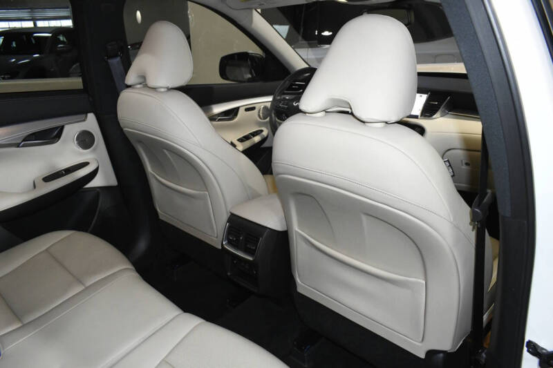 2022 Infiniti QX50 Sensory