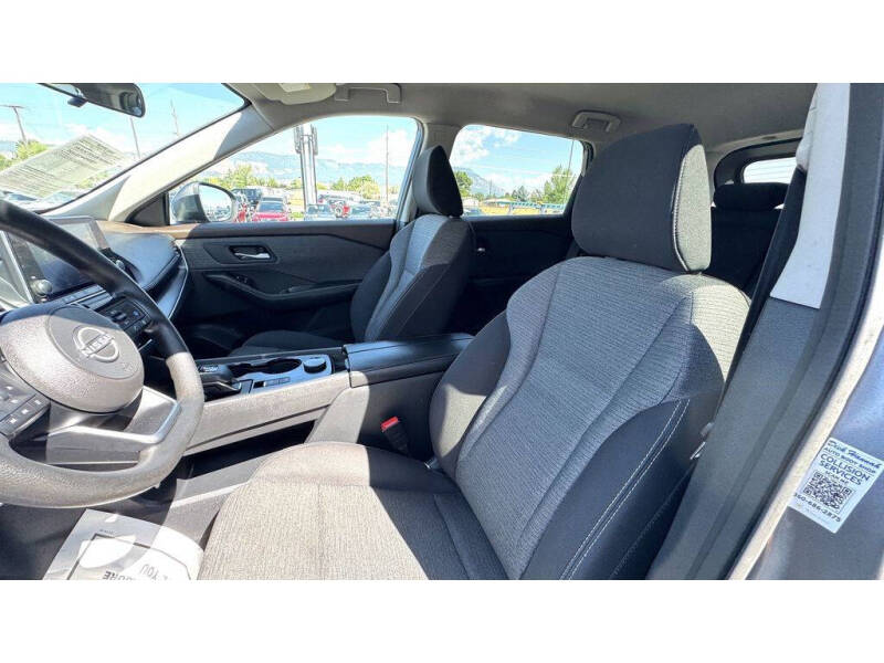 2022 Nissan Rogue SV