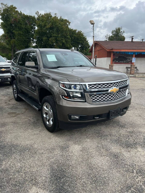 2016 Chevrolet Tahoe LT's photo