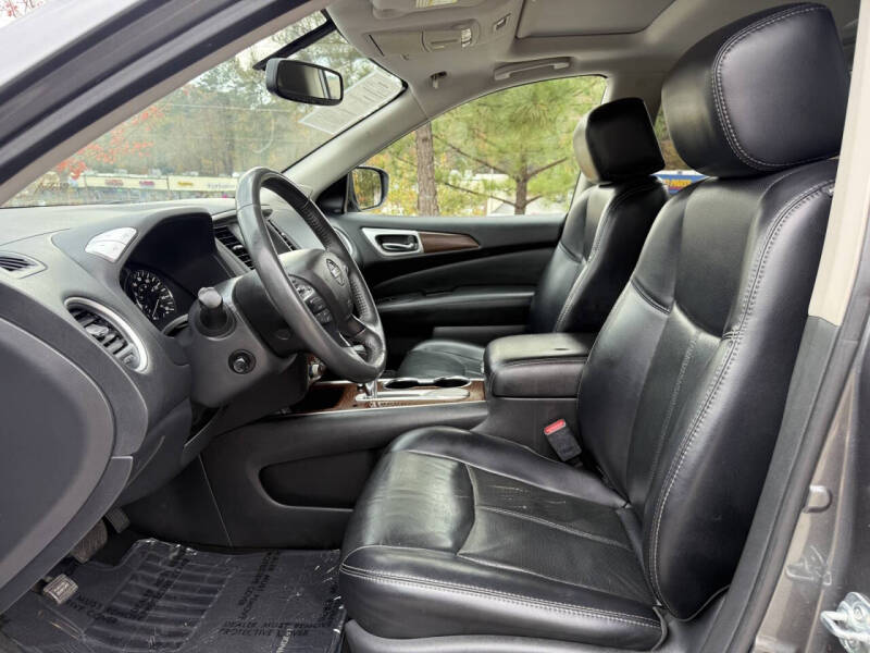 2018 Nissan Pathfinder Platinum