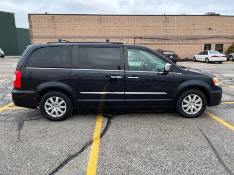 2011 Chrysler Town and Country for sale at Drive CLE in Willoughby OH