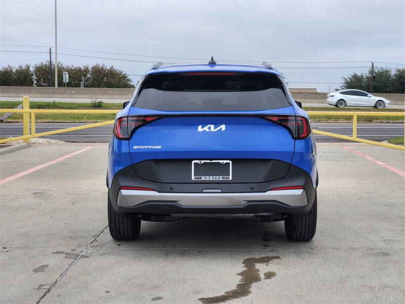 2026 Kia Sportage EX