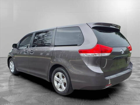 2013 Toyota Sienna L 7-Passenger