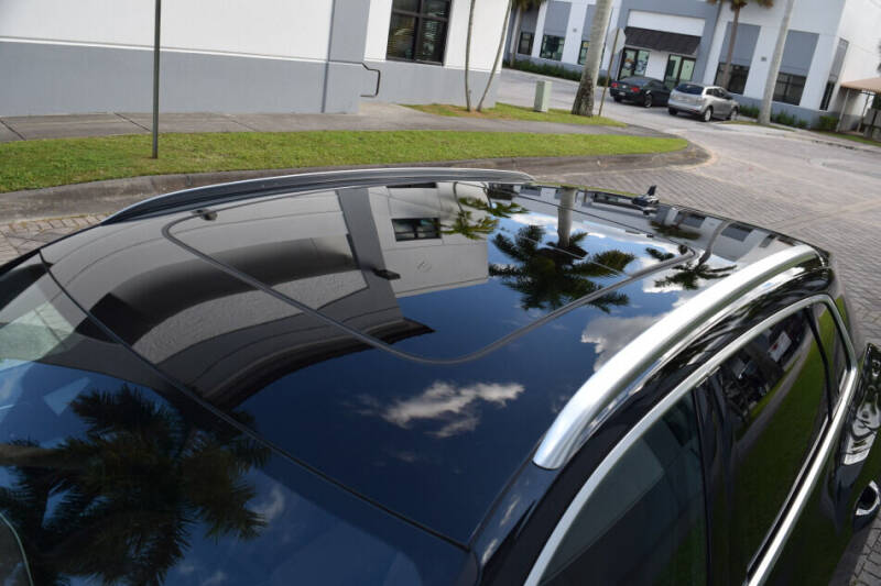 2022 Audi e-tron quattro Premium