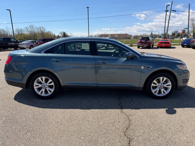 2010 Ford Taurus SEL