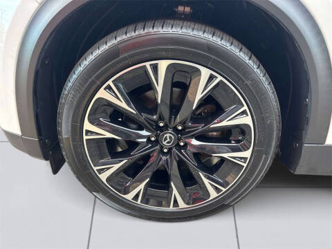 2024 Mazda CX-90 Plug-in Hybrid Premium