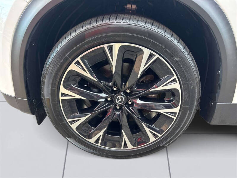 2024 Mazda CX-90 Plug-in Hybrid Premium