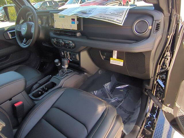 2025 Jeep Gladiator High Tide