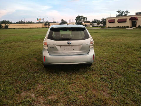 2013 Toyota Prius v Five