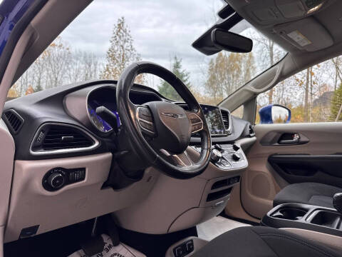 2021 Chrysler Pacifica Touring