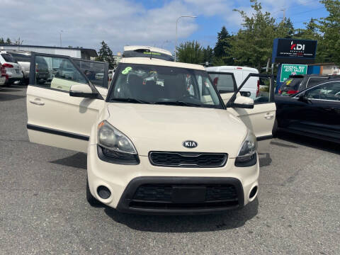 2013 Kia Soul +
