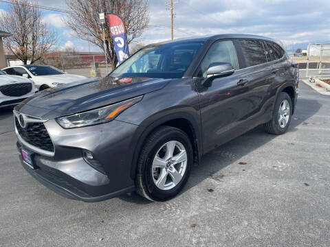 2024 Toyota Highlander LE