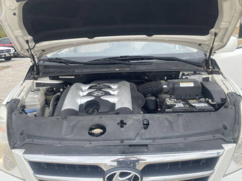 2007 Hyundai Entourage GLS