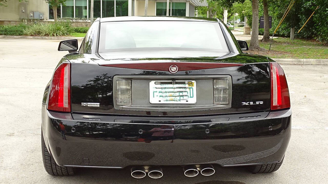2006 Cadillac XLR 12