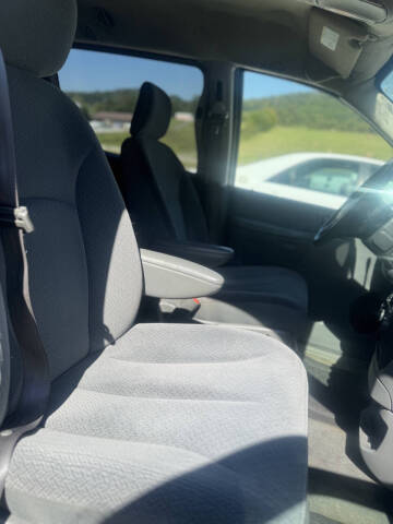 2005 Dodge Grand Caravan SE