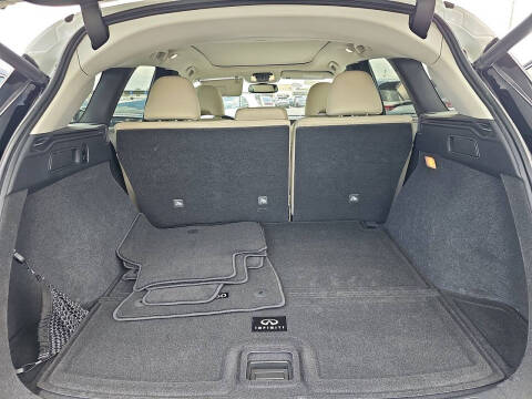 2022 Infiniti QX50 Luxe