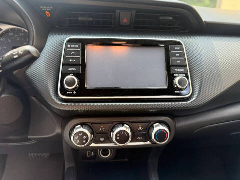 2021 Nissan Kicks S