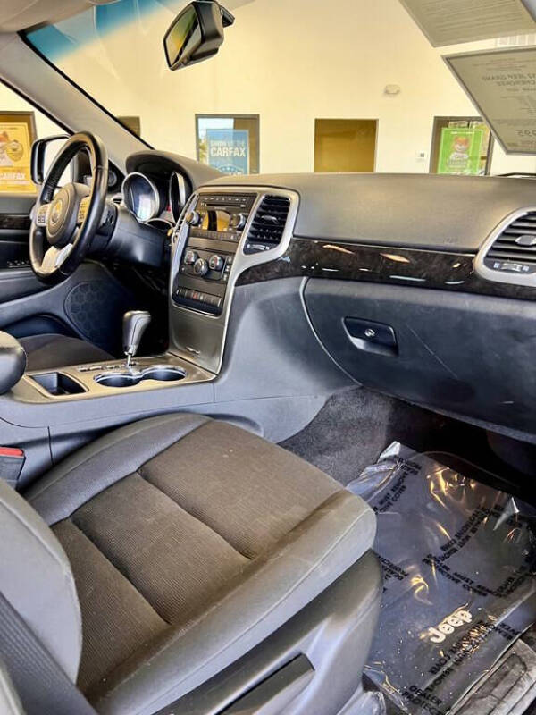 2012 Jeep Grand Cherokee Laredo