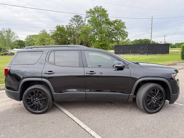 2022 GMC Acadia SLT
