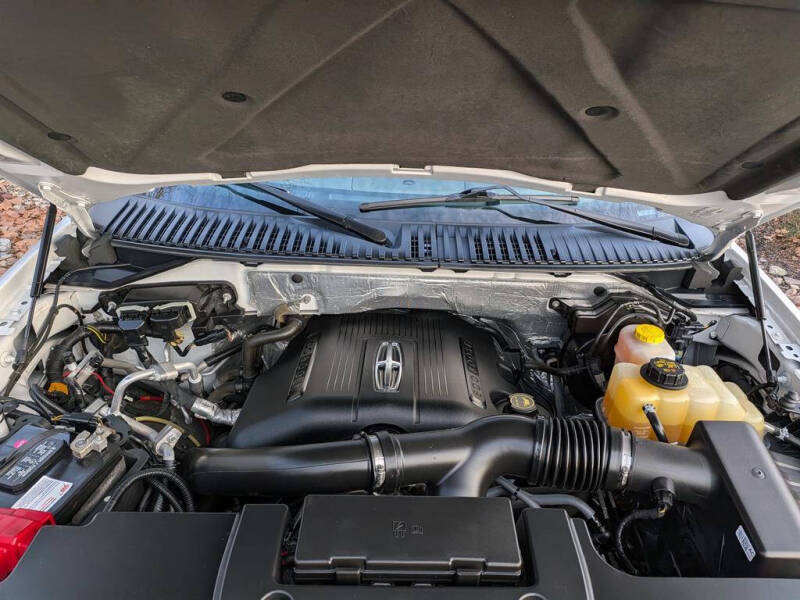 2016 Lincoln Navigator Select