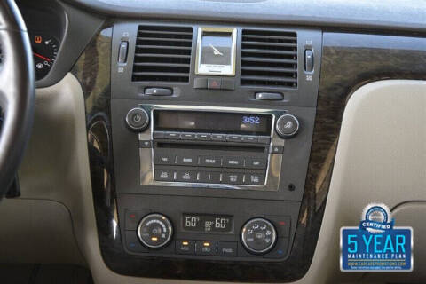 2011 Cadillac DTS Luxury Collection