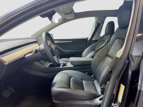 2024 Tesla Model Y Long Range