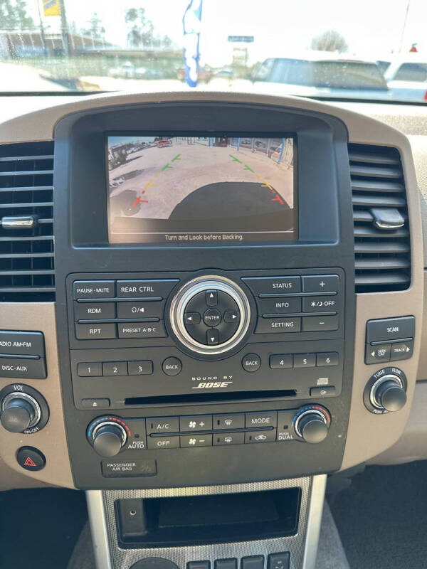 2012 Nissan Pathfinder Silver Edition