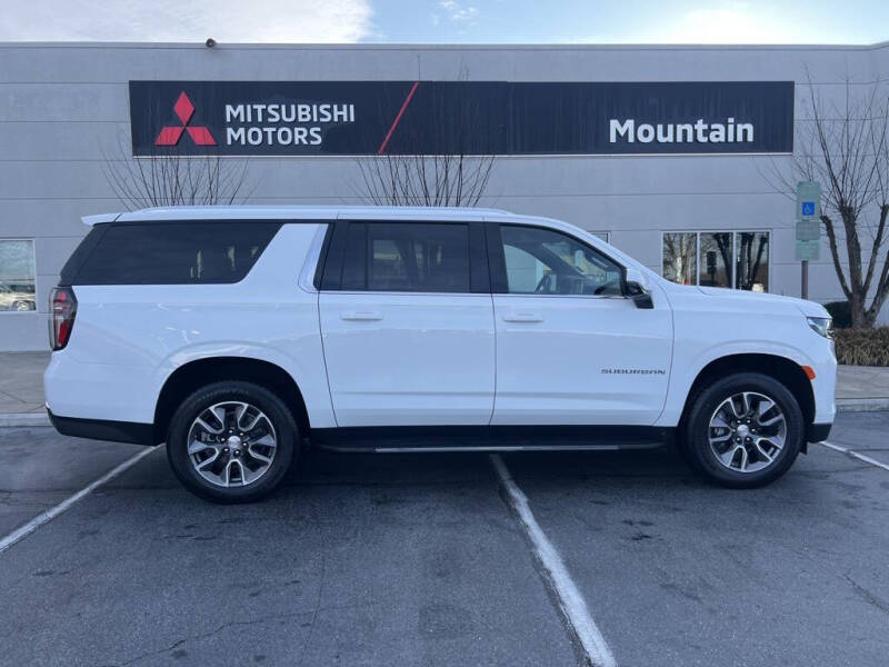 2024 Chevrolet Suburban LT