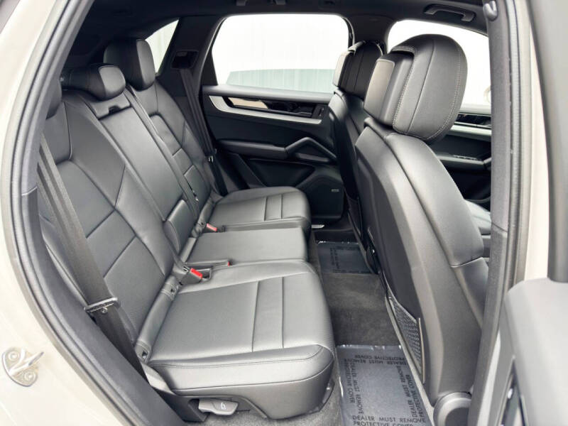 2024 Porsche Cayenne