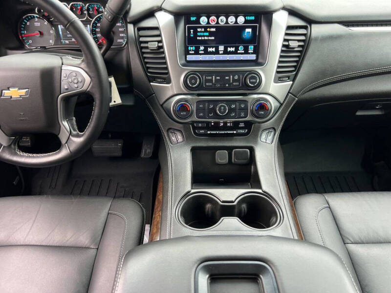 2019 Chevrolet Suburban LT