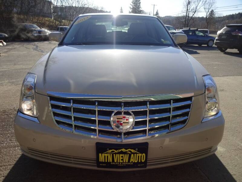 2011 Cadillac DTS for sale at MOUNTAIN VIEW AUTO in Lyndonville VT