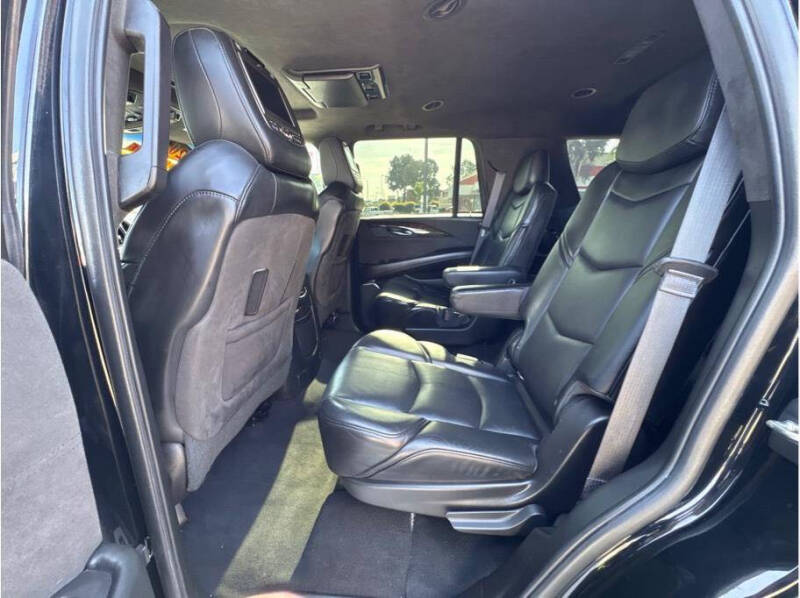 2015 Cadillac Escalade Platinum