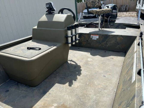 2017 Tracker Grizzly