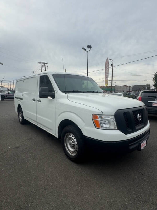2018 Nissan NV Cargo S's photo