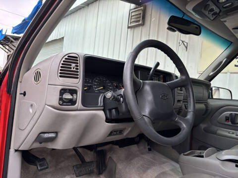 1999 Chevrolet Suburban C2500 LS