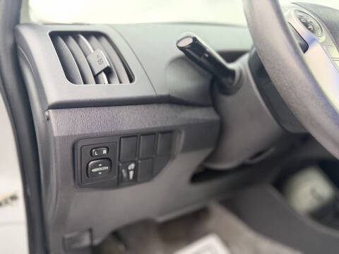 2013 Toyota Prius Three