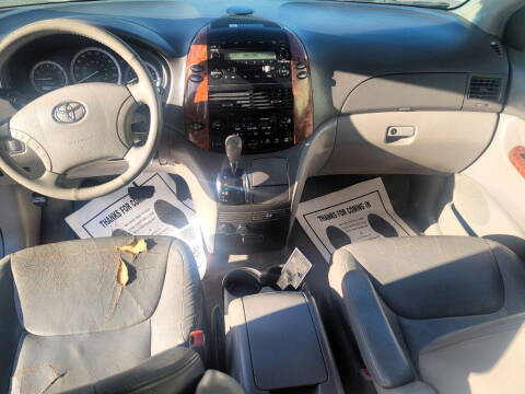 2004 Toyota Sienna