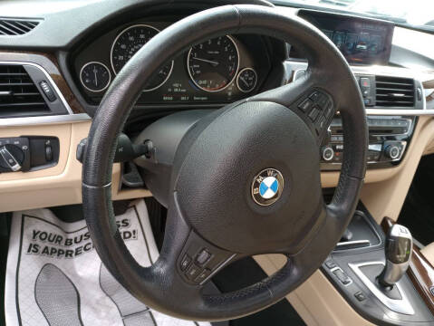 2017 BMW 3 Series 320i xDrive