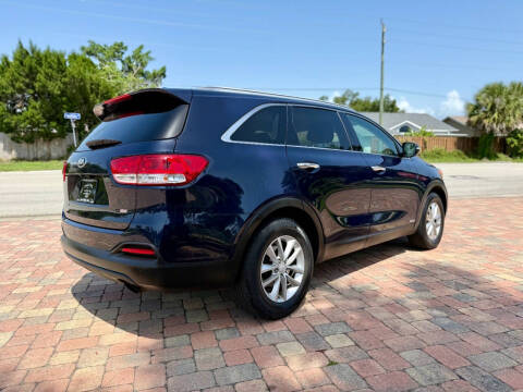 2016 Kia Sorento LX