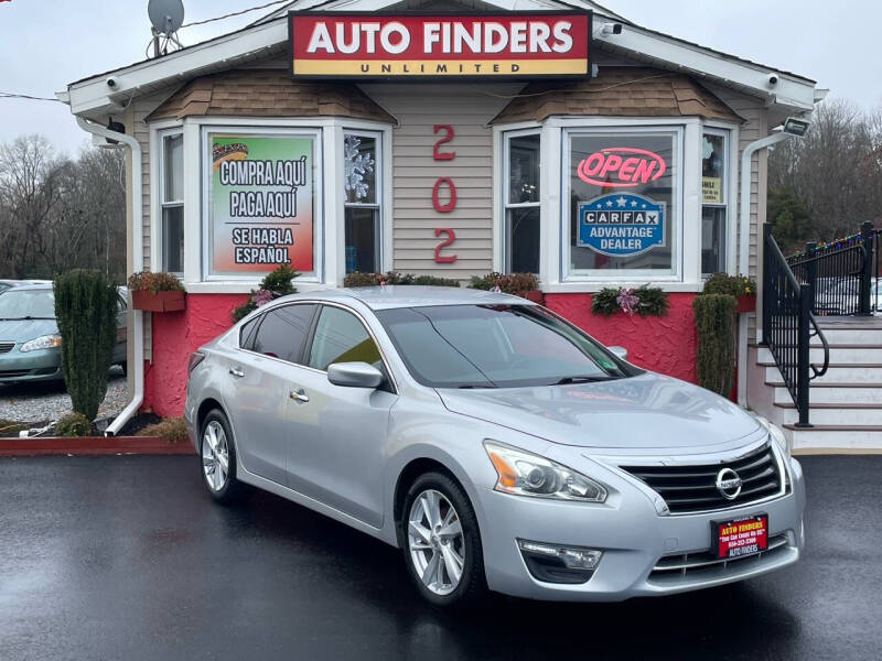 2014 Nissan Altima SV photo 2