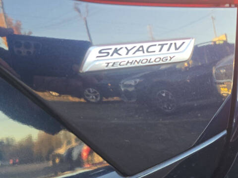 2015 Mazda MAZDA3 s Grand Touring