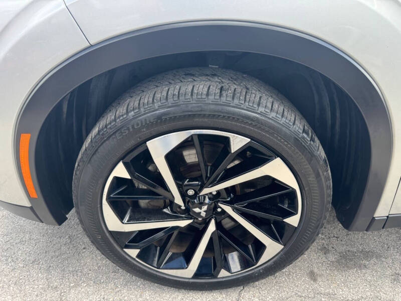 2022 Mitsubishi Outlander ES