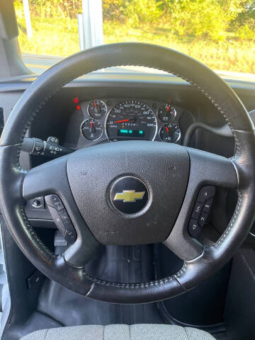 2021 Chevrolet Express 2500