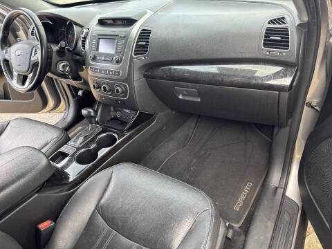 2015 Kia Sorento LX