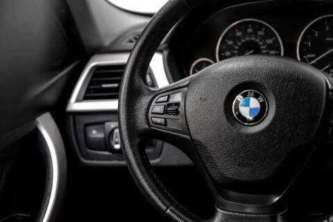 2017 BMW 3 Series 320i