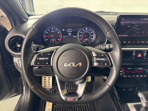 2022 Kia Forte GT Line