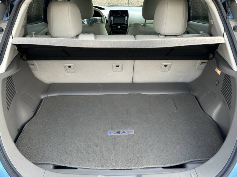 2012 Nissan LEAF SL