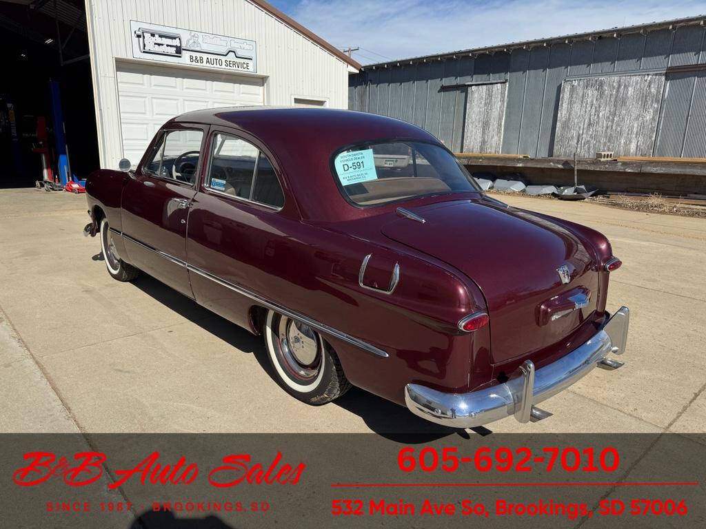 1950 Ford Deluxe 10
