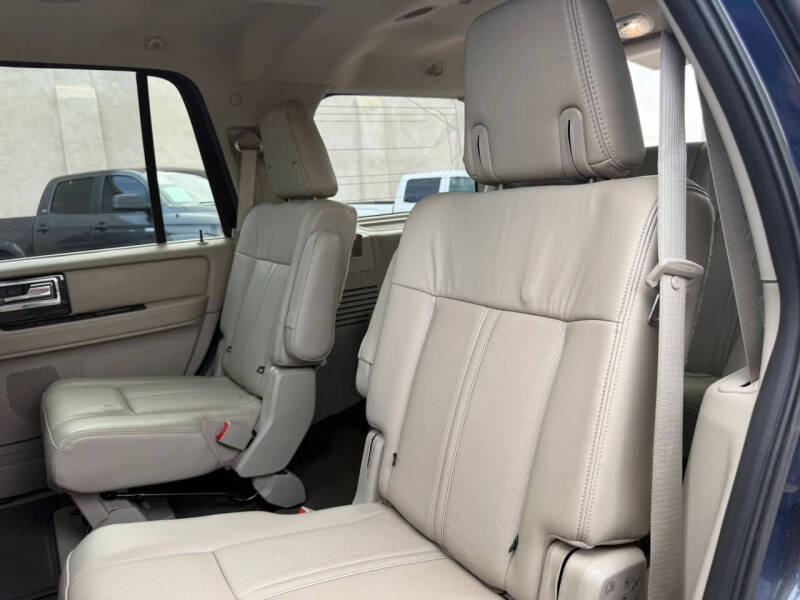 2017 Lincoln Navigator Select